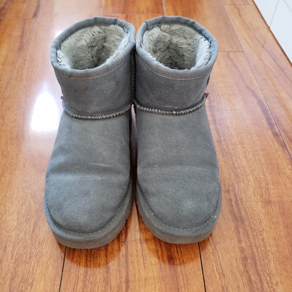 Womans Ugg (Grey - Size:5)